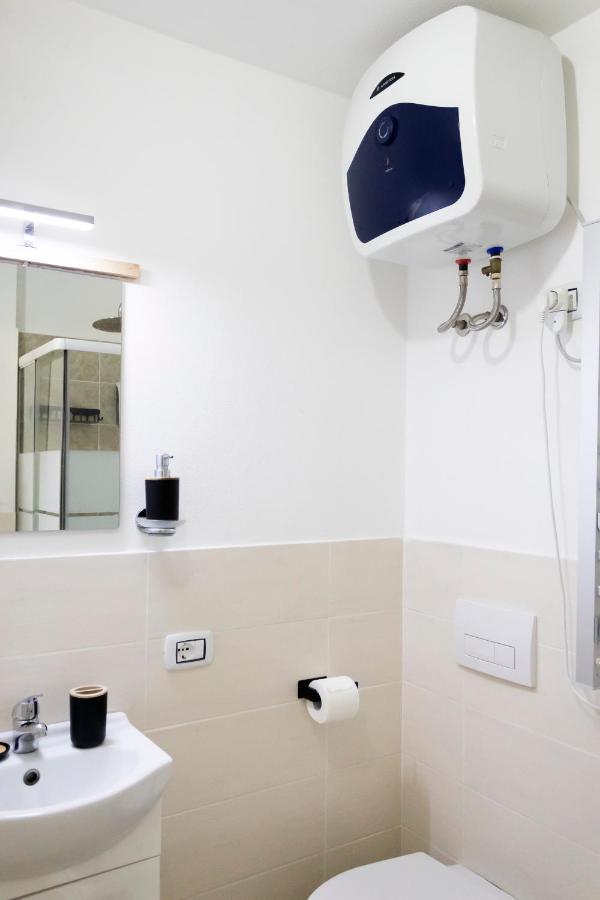 Sassari-Centro Elegante Appartamento Con Wifi E Netflix Ngoại thất bức ảnh