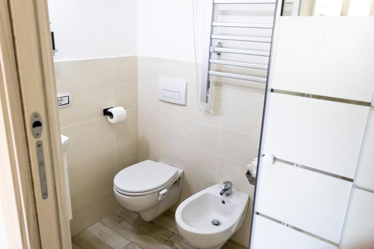 Sassari-Centro Elegante Appartamento Con Wifi E Netflix Ngoại thất bức ảnh