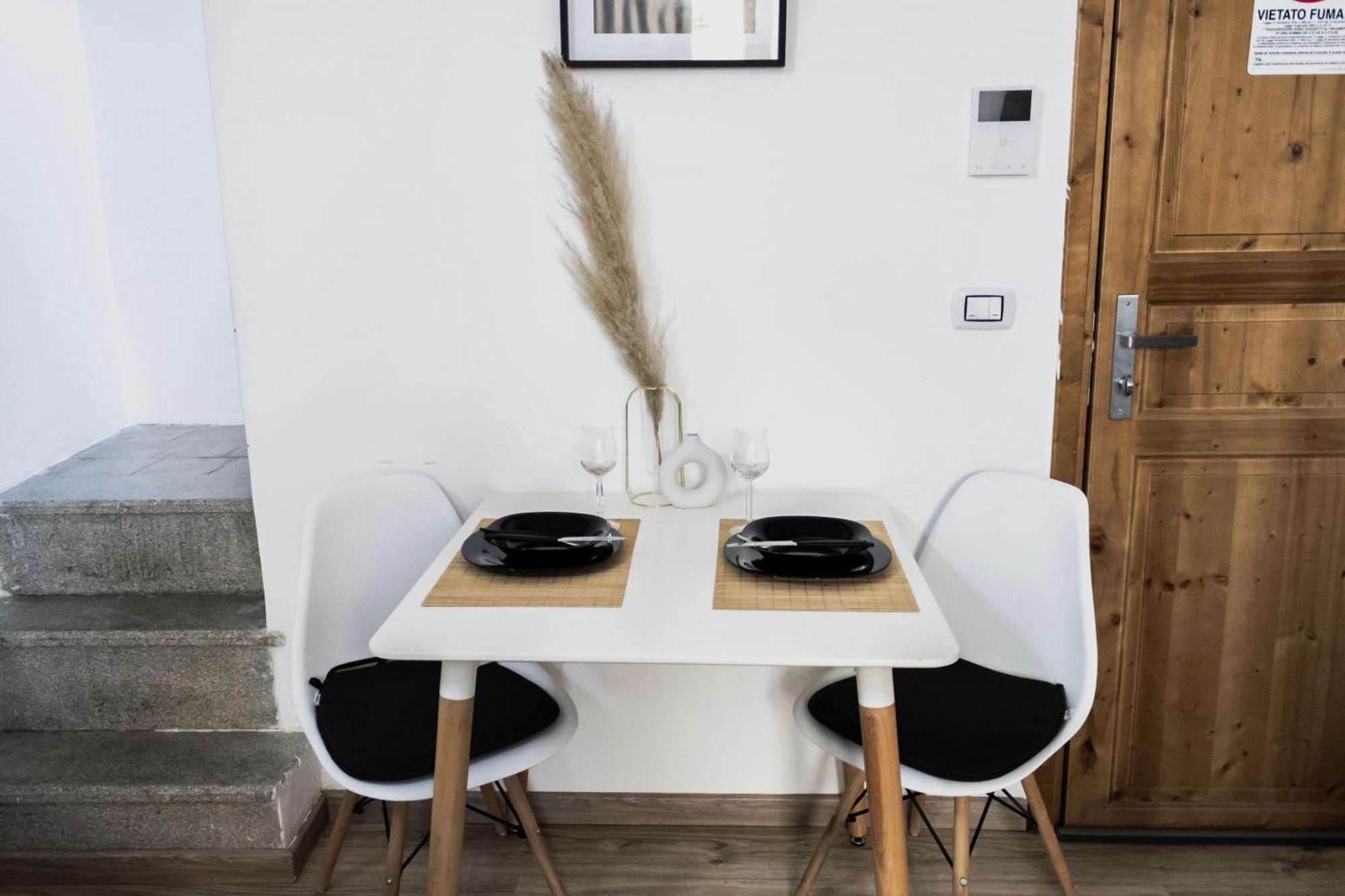 Sassari-Centro Elegante Appartamento Con Wifi E Netflix Ngoại thất bức ảnh