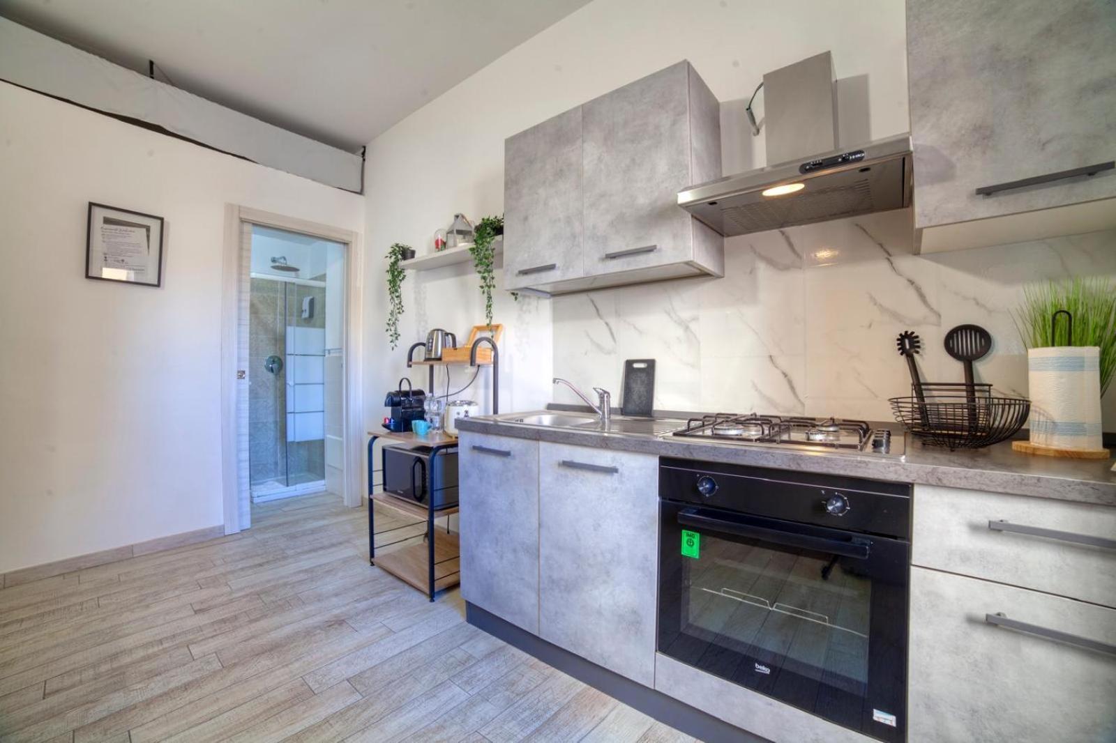 Sassari-Centro Elegante Appartamento Con Wifi E Netflix Ngoại thất bức ảnh